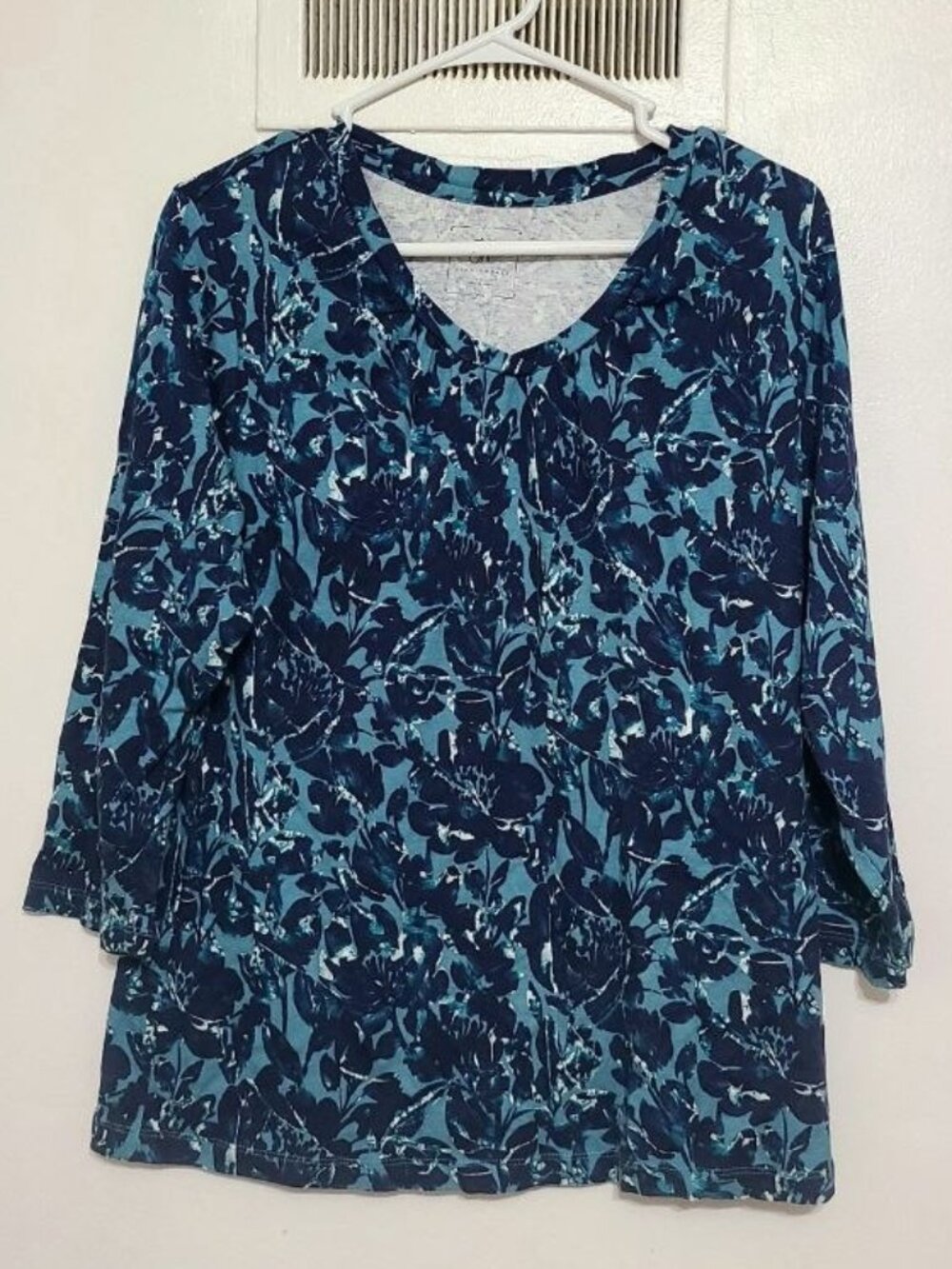 Floral 3/4 Sleeve Top – Size L